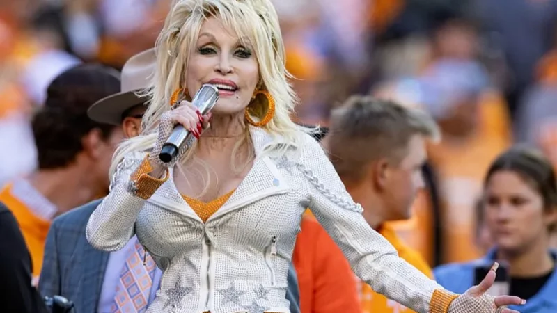 How old is Dolly Parton? Kids, career, Net worth & Husband ?